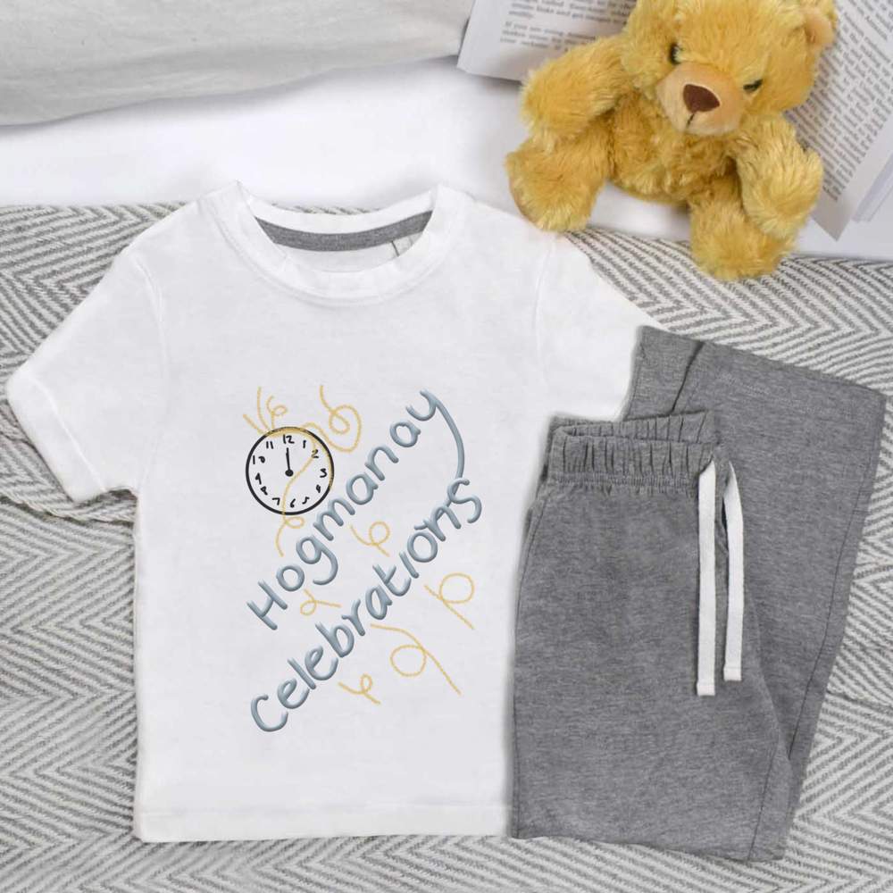 'Hogmanay Scottish New Year' Kids Nightwear / Pyjama Set (KP043659)