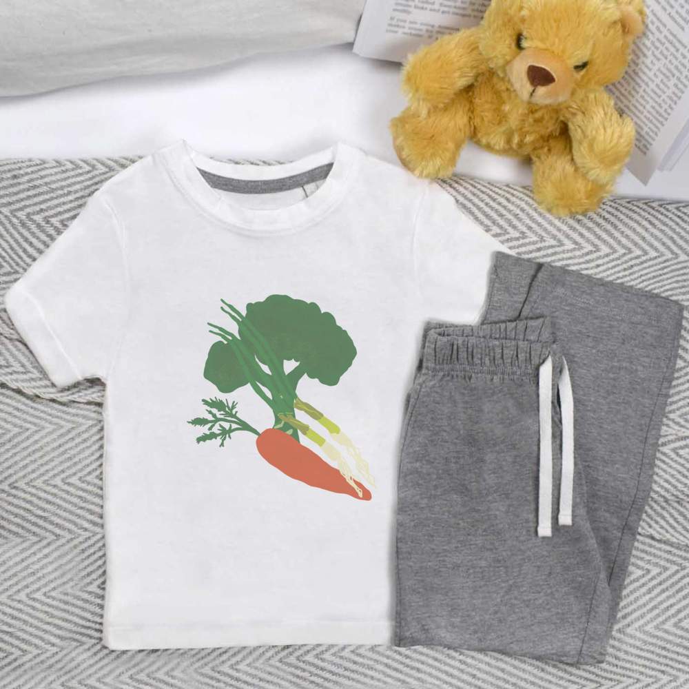 'Broccoli Carrots And Spring onions' Kids Nightwear / Pyjama Set (KP045829)
