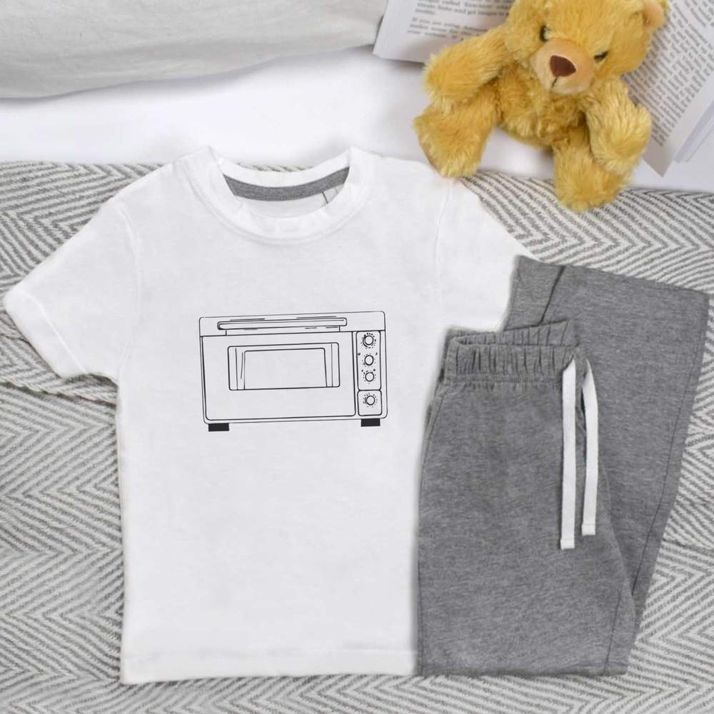 'Closed Oven' Kids Nightwear / Pyjama Set (KP048487)
