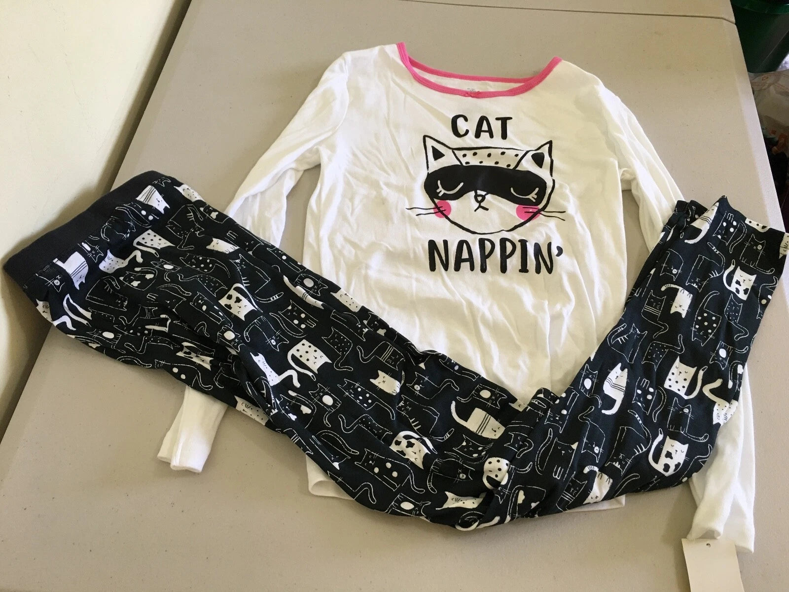 New Oshkosh Girls Cat Kitty Pajama 2pc Set  6,10,12 White Black