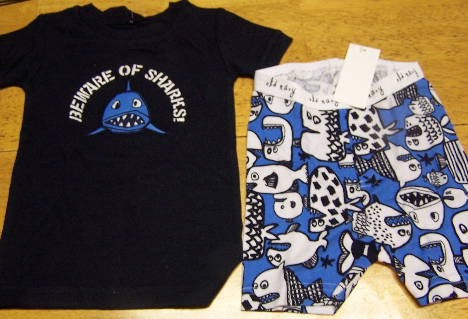 NWT OLD NAVY "Beware of Sharks" 2 pc SHORTY SUMMER PAJAMAS Sz 6-12 mo OR 12-18 m