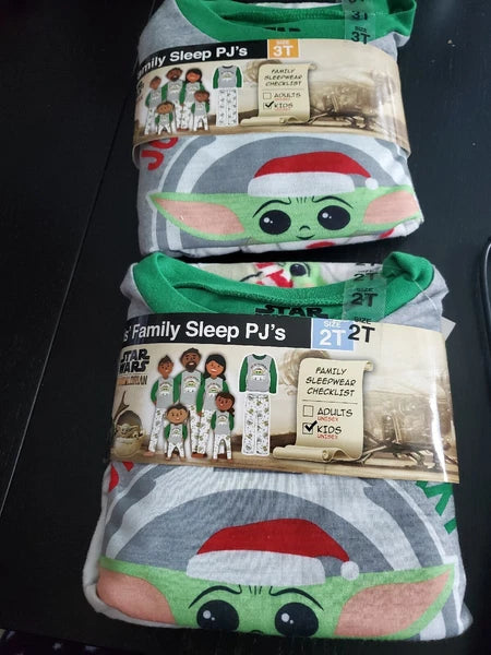Children's Pajamas 2 piece Christmas holiday winter Krogu /Yoda theme new w tags